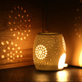 ecooe Aromalampe Teelichthalter Duftlampe aus Keramik weiß mit der Candle Löffel Aroma Diffuser