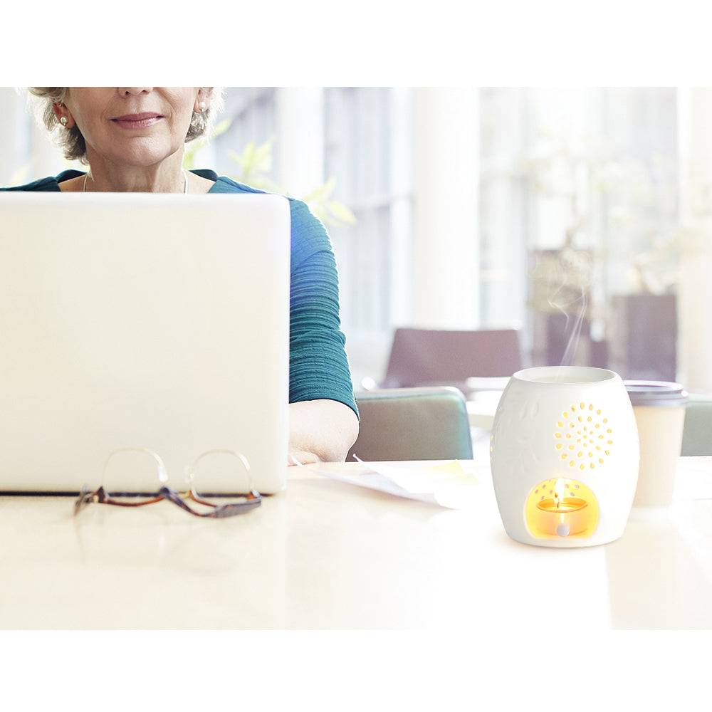 ecooe Aromalampe Teelichthalter Duftlampe aus Keramik weiß mit der Candle Löffel Aroma Diffuser
