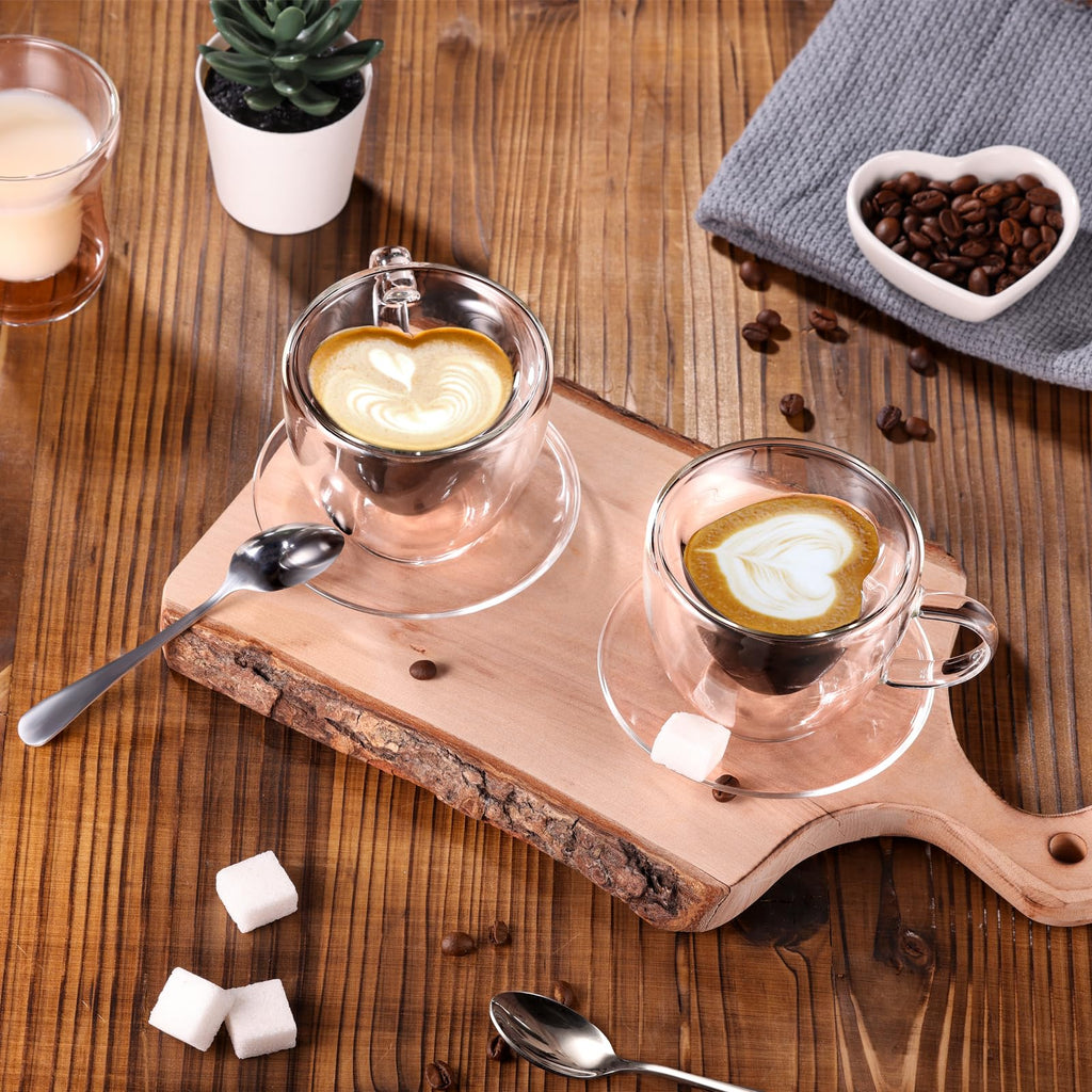glastal 150ml Doppelwandige Espressotassen 2er Set Kaffeegläser Teegläser mit Henkel und Untertasse, Herz Tasse für Milch Saft, Geschenk für Frauen Freund/in Paare zu Geburtstag Hochzeit Valentinstag