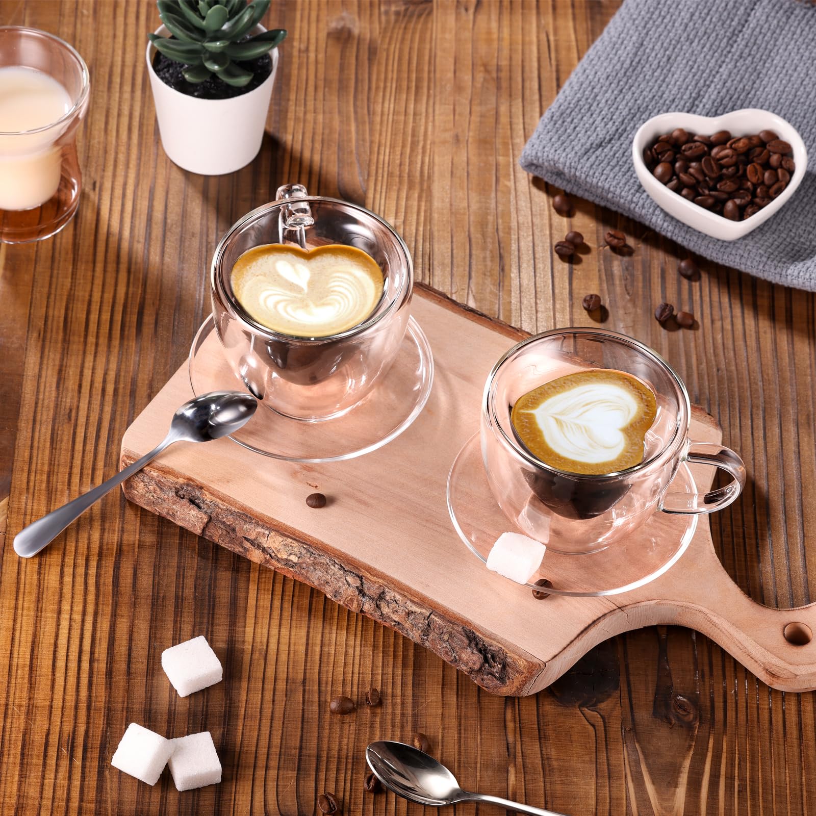 glastal 150ml Doppelwandige Espressotassen 2er Set Kaffeegläser Teegläser mit Henkel und Untertasse, Herz Tasse für Milch Saft, Geschenk für Frauen Freund/in Paare zu Geburtstag Hochzeit Valentinstag