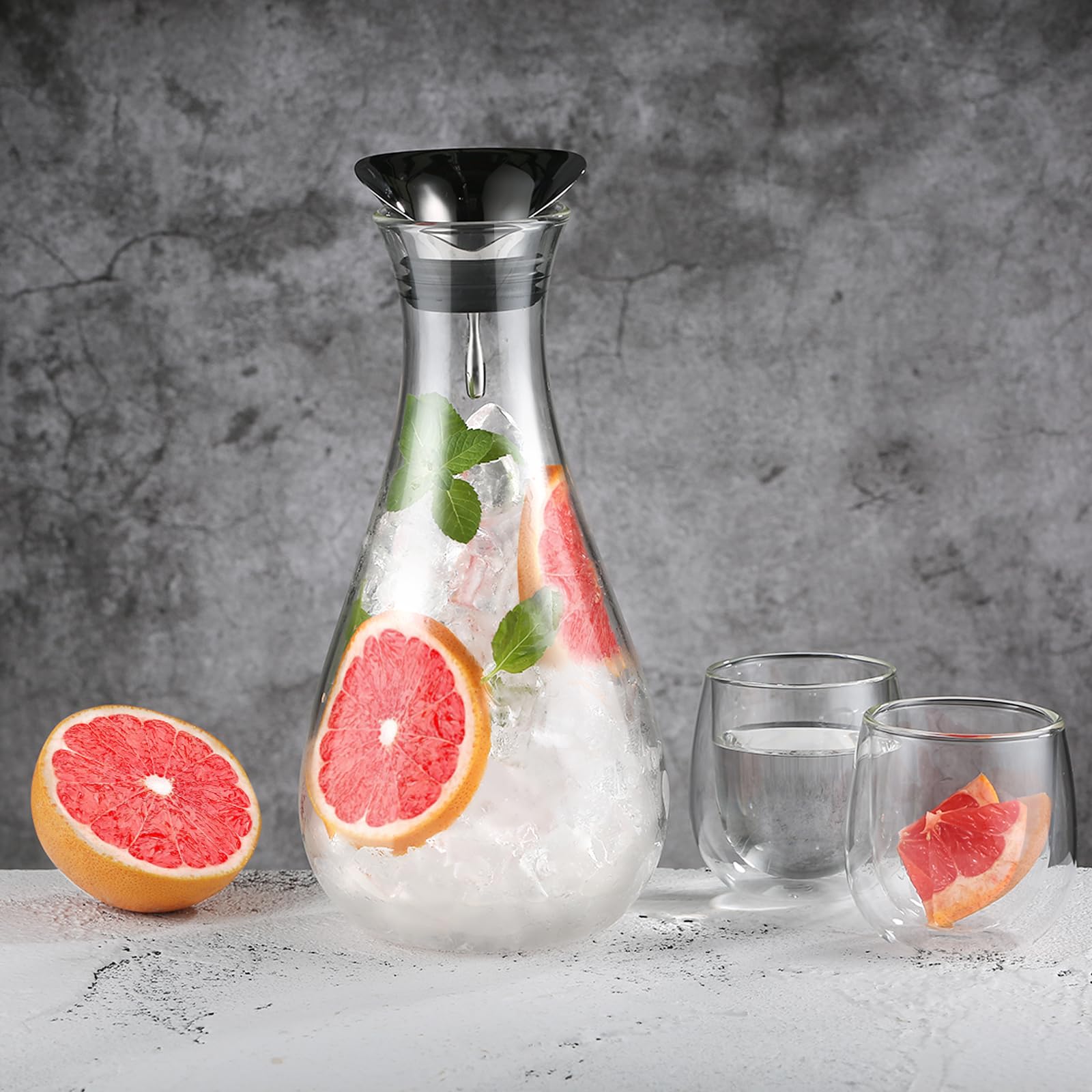 ecooe Glass Carafe 1.8 L Water Carafe Carafe Glass with Stainless Steel Lid, Glass Jug Water Jug Juice Jug Drinks Jug Glass Jug for Hot Cold Water Homemade Drinks Iced Tea Juice Milk Tea Coffee