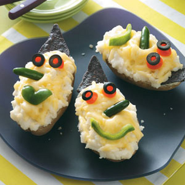 Wicked-Witch-Stuffed-Potatoes-Recipe