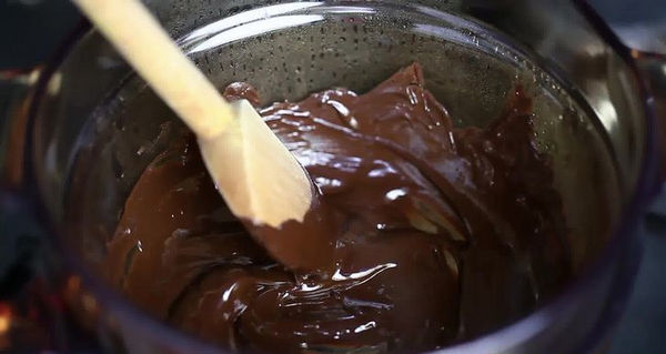 melt chocolate and coconut oil