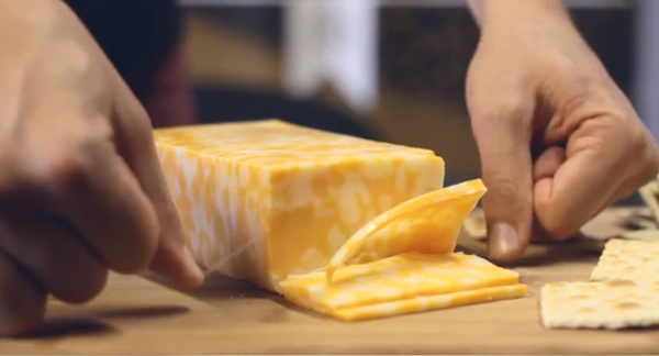 cutting-cheese-with-floss