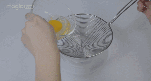 Colander to Separate Egg Yolk and White