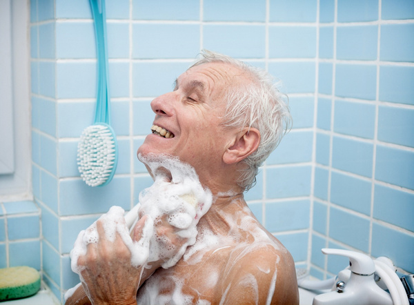 elder take shower after eating
