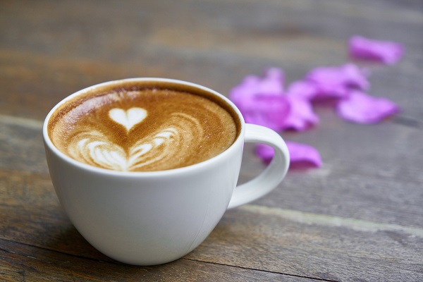 coffee-mug-with-pink-flower