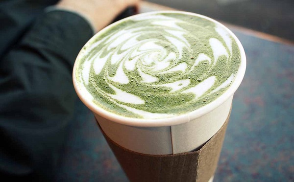 How-to-Make-Green-Tea-Latte-1