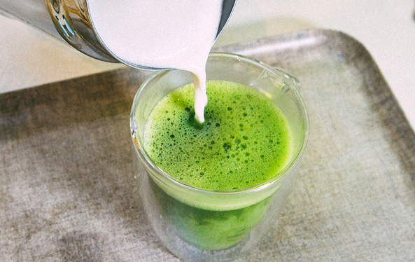 How-to-Make-Green-Tea-Latte-4