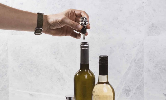How-to-Store-Wine-after-Opening-4