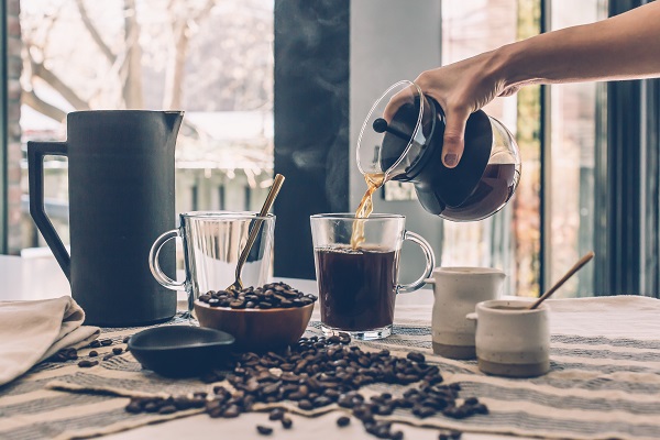 How to make hazelnut coffee with French Press at home4