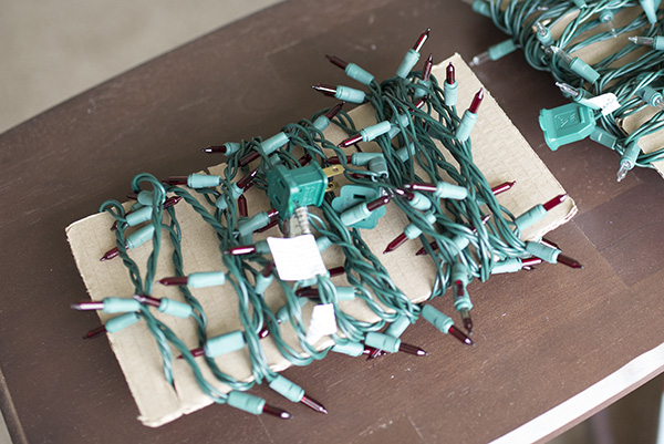 How to store your Christmas string lights 1