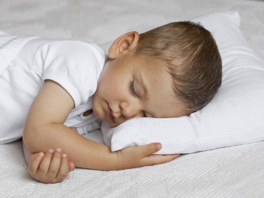 Your baby needs a suitable pillow to sleep on4