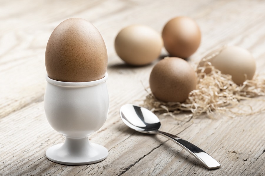 How to Keep Your Eggs Fresh Longer2-fresh eggs