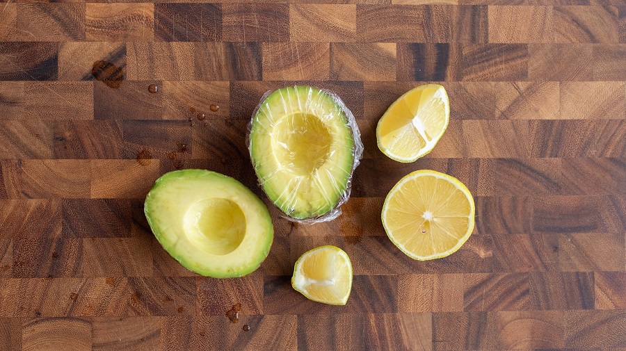 how to cut an avocado like a pro-5