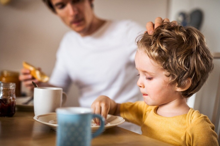 what to do if your toddler won't eat-2