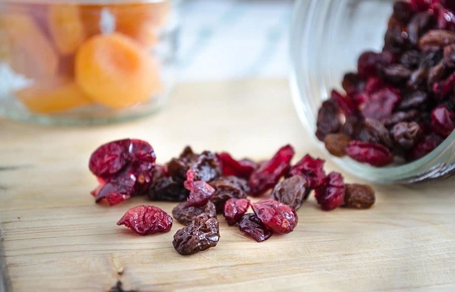 Can you eat dried fruit instead of fresh ones-2